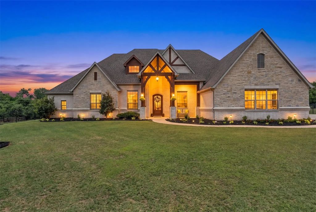 1060 Waters Edge Court, Oak Point
