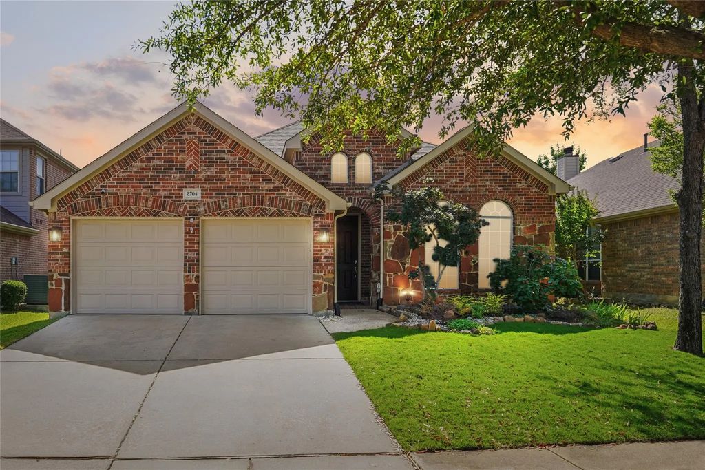 8704 Dayton Drive, Lantana