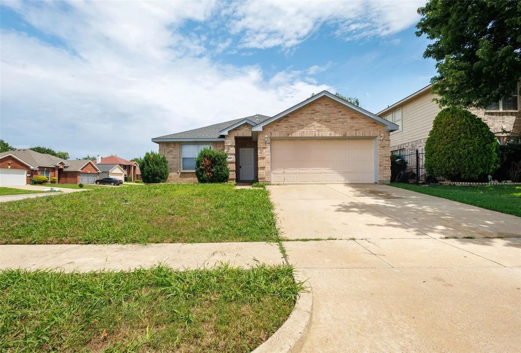917 Mulder Drive, Arlington