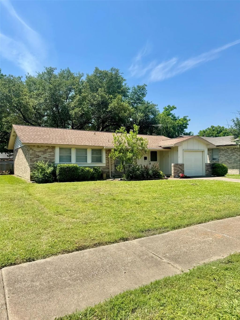 606 Sunset Drive, Garland
