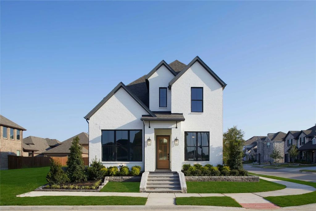 651 Caprice Bluff, Fate