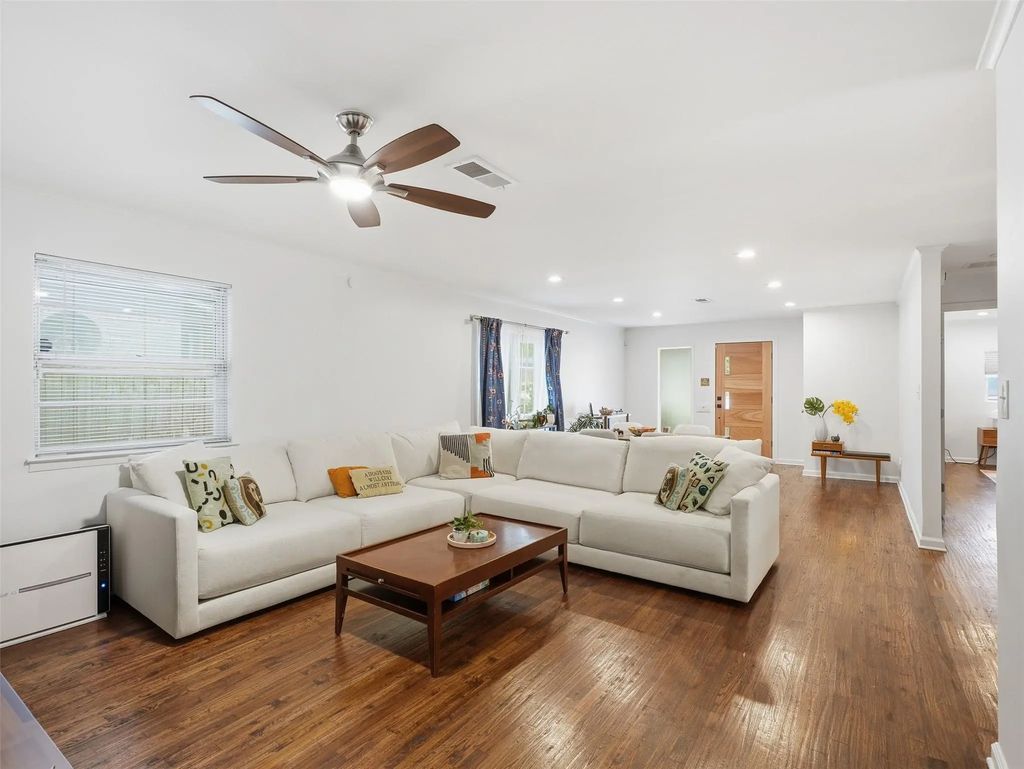 814 Westmount Avenue, Dallas