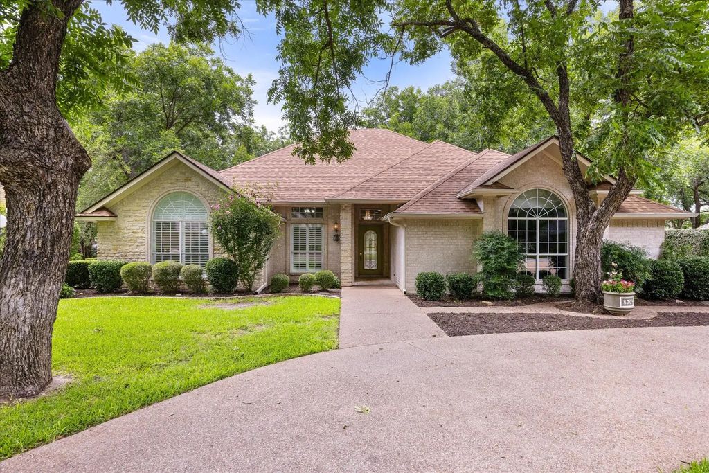 8709 S Monticello Circle, Granbury