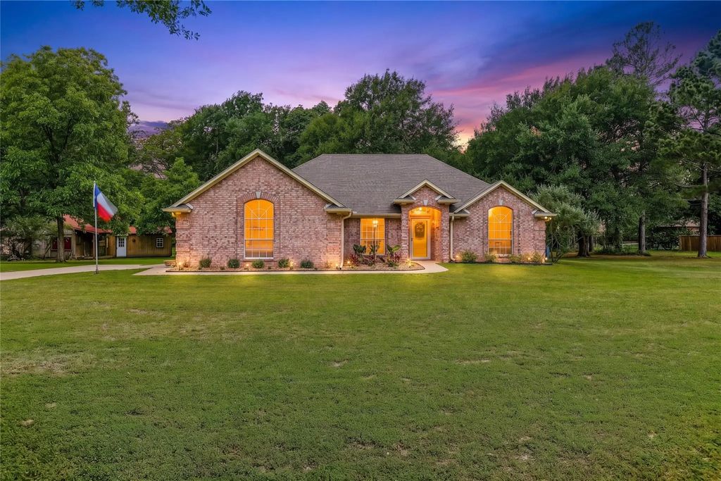 2917 Harlow Road, Commerce