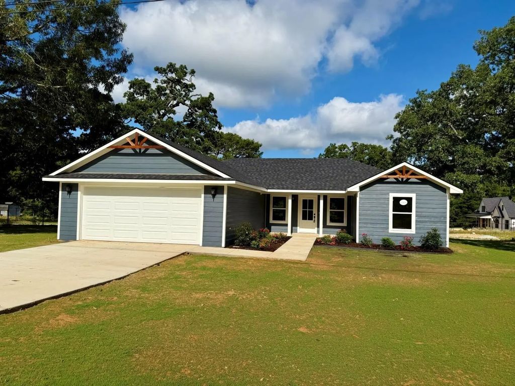17555 Cr 4108, Lindale