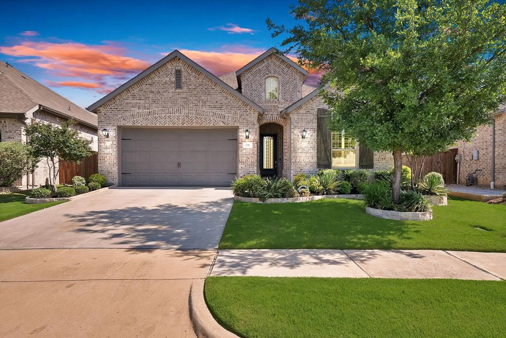 1709 Shetland Road, Aubrey