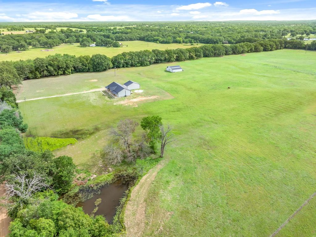 15703 County Road 2854, Eustace