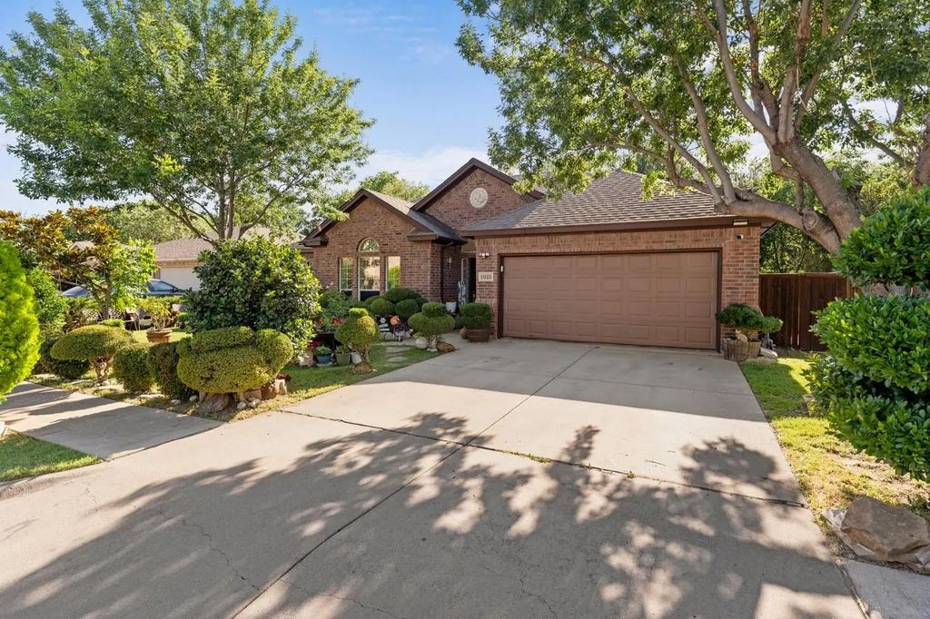 1025 Pearson Street, Irving
