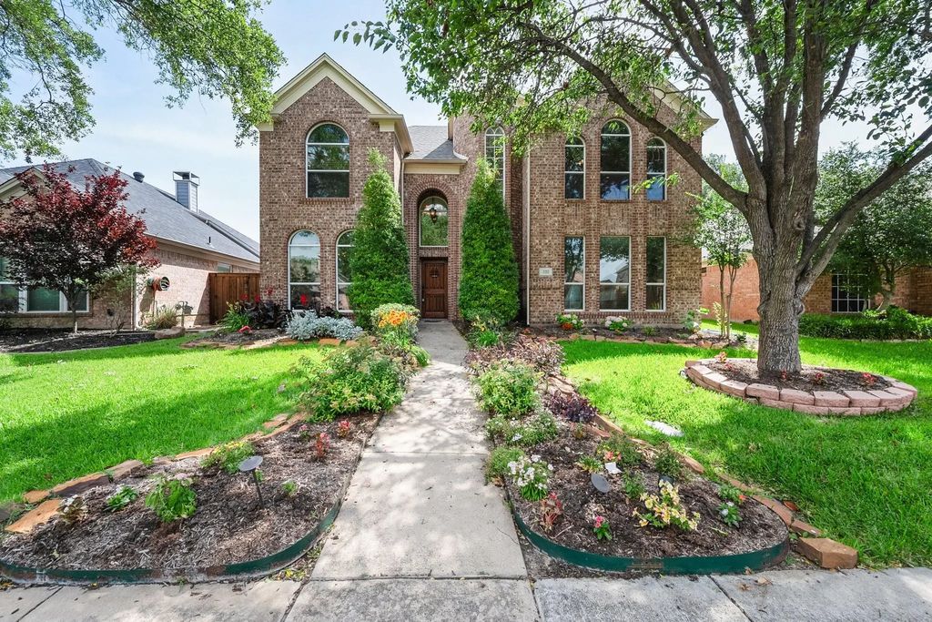 232 Touchdown Drive, Irving
