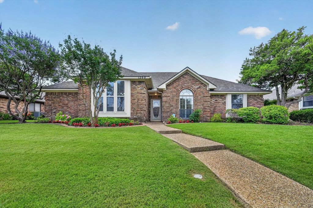 1200 Sandy Creek Drive, Allen