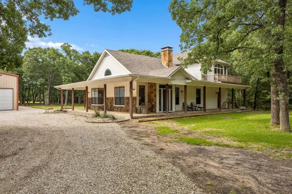 10309 County Road 2450, Terrell