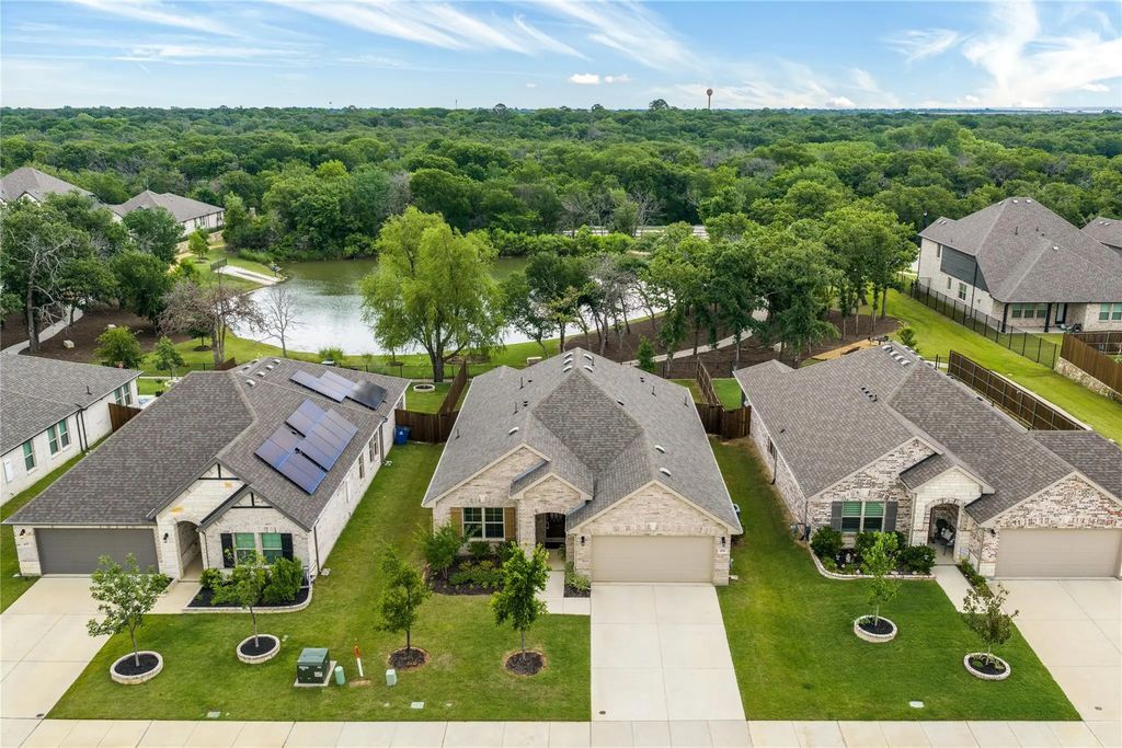 4041 Kyles Landing Drive, Hickory Creek