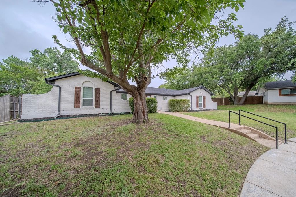3505 Shady Brook Circle, Garland