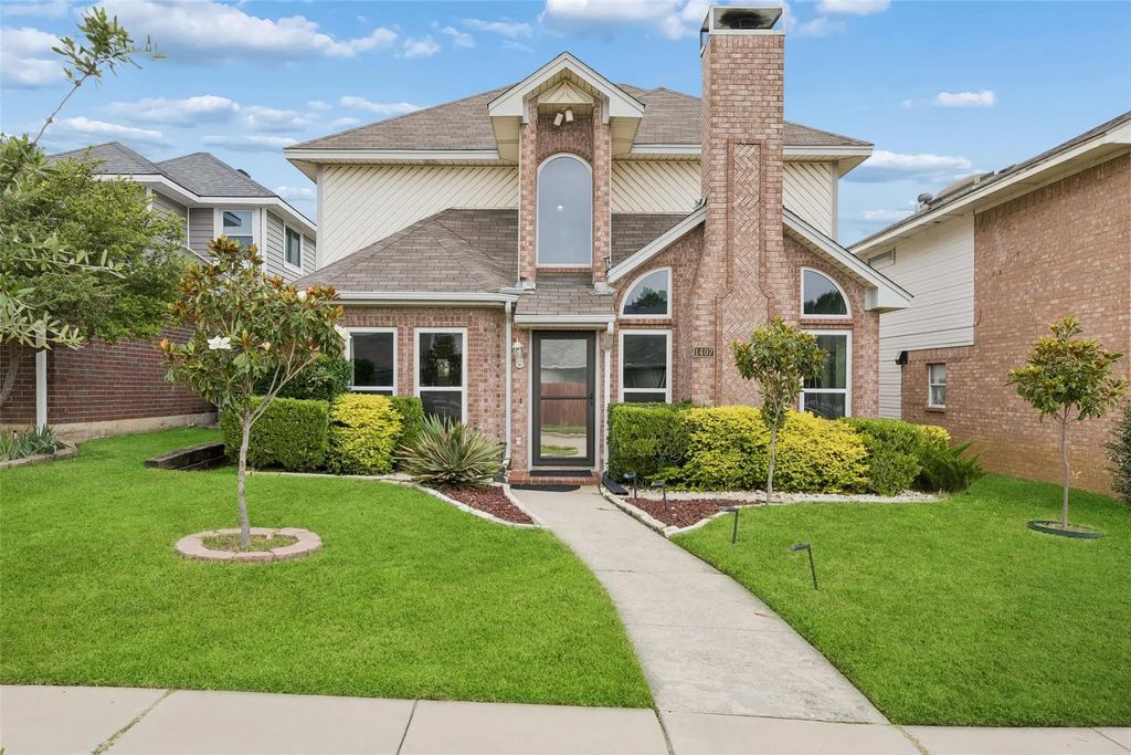 1407 Ranchview Court, Carrollton