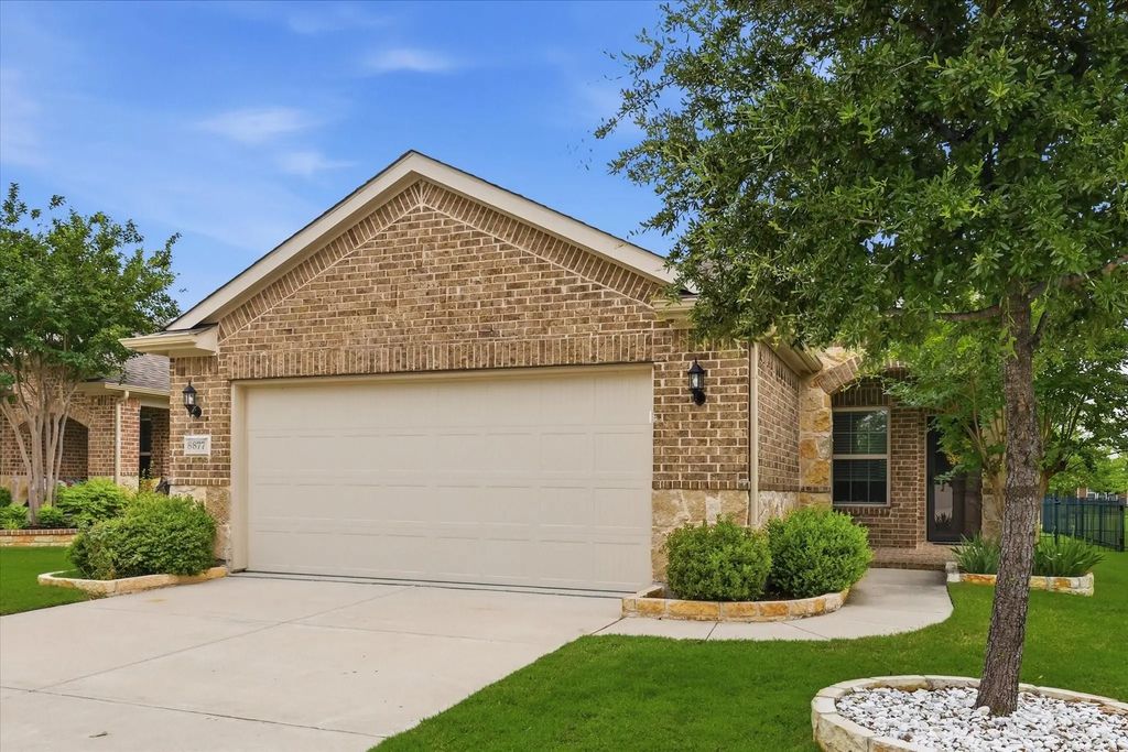 8877 Cantina Bay Lane, Frisco