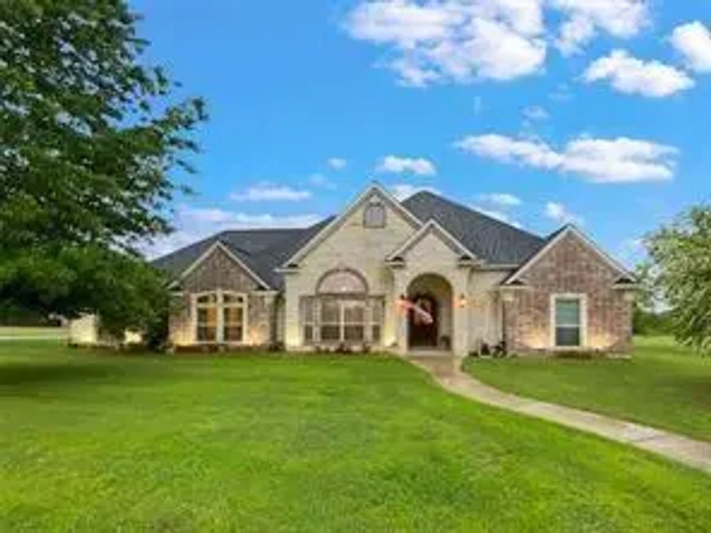 1101 Ranch Drive, Bonham