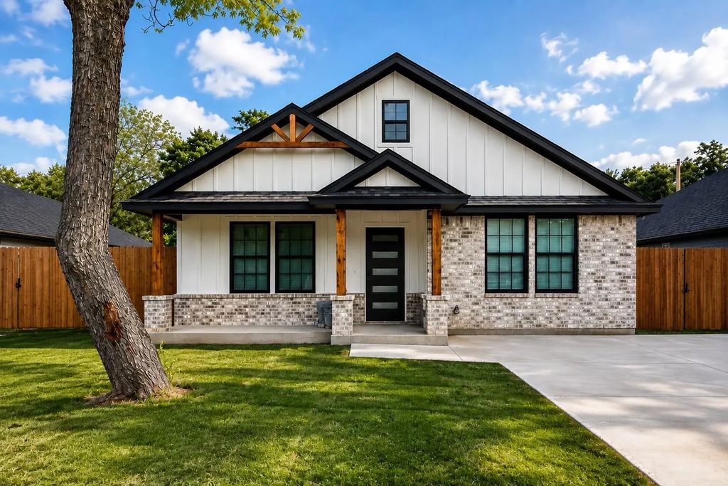 916 Church Avenue, Waco