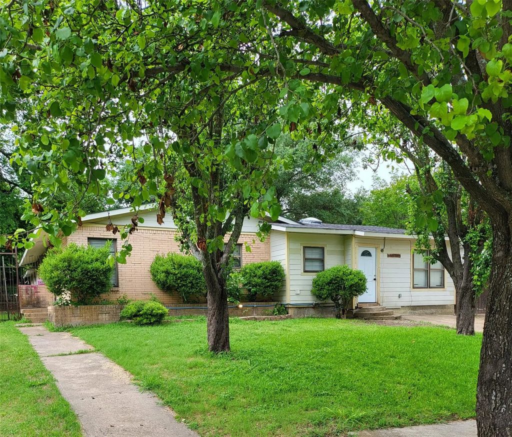 4971 Brigadoon Lane, Dallas