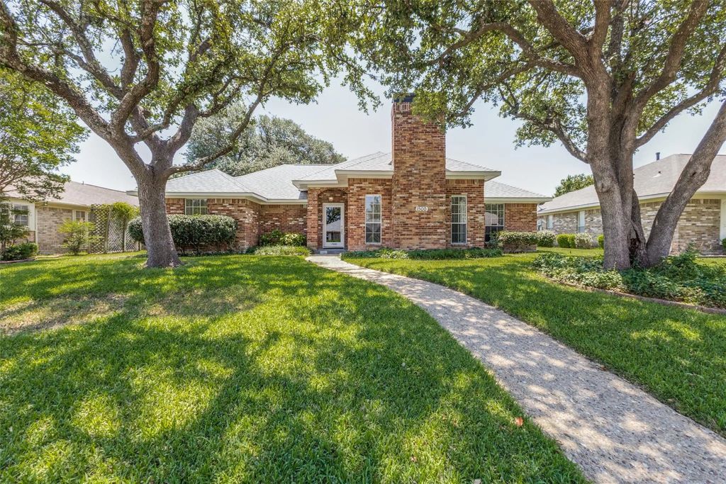 1500 Stonecrest Drive, Richardson