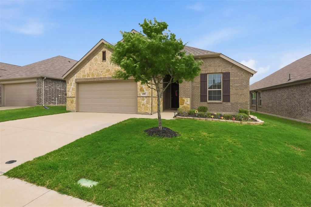 432 Windy Knoll Road, Fort Worth