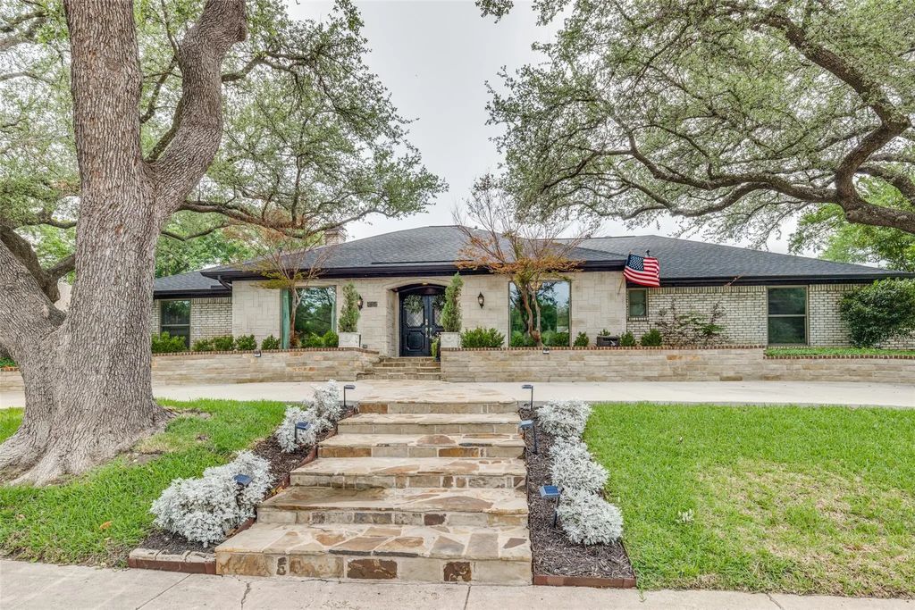 7105 Tophill Circle, Dallas