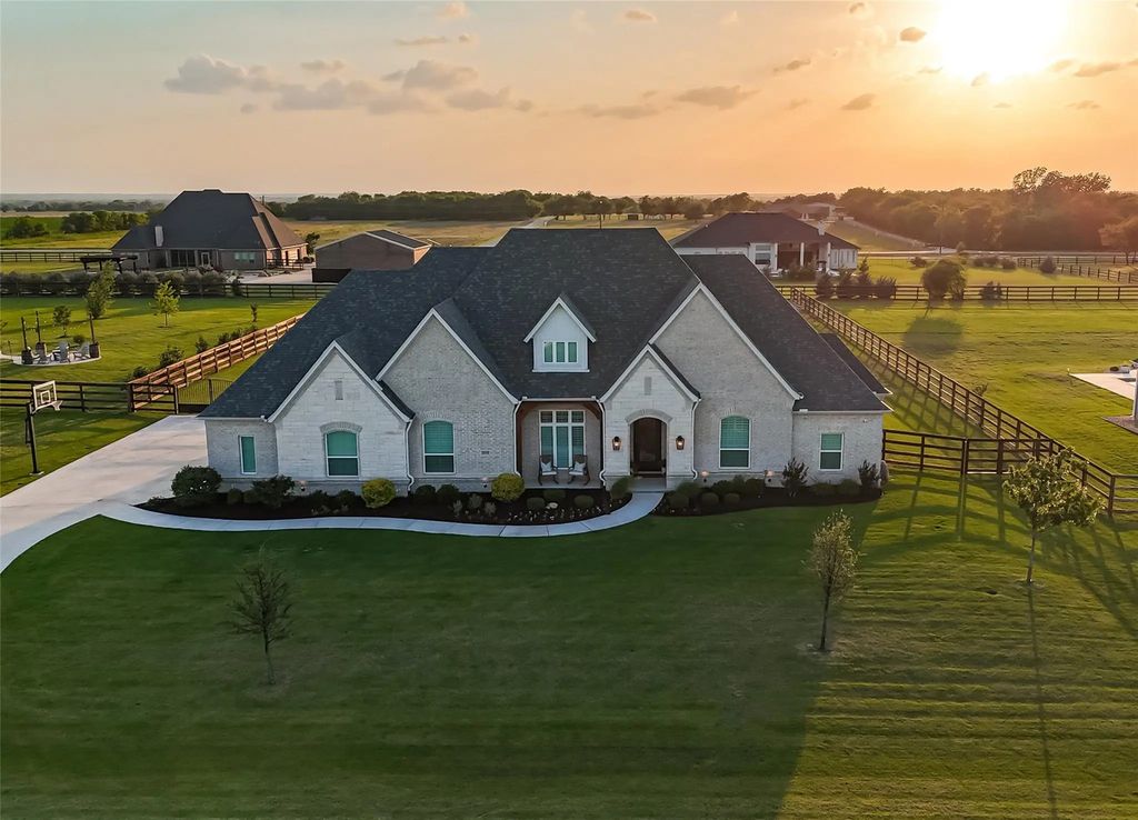 3232 Stardust Lane, Northlake