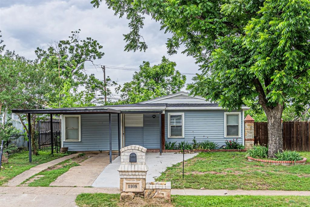 1108 Sharondale Street, Fort Worth