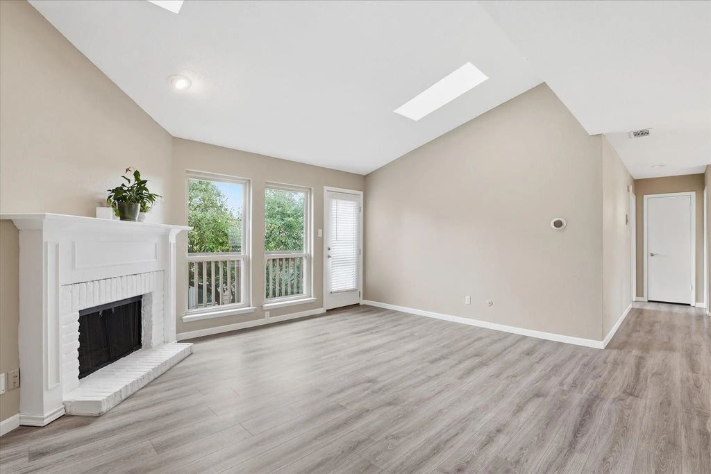 5616 Preston Oaks Road 404, Dallas