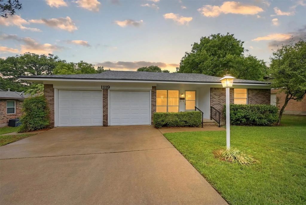 1119 W Mcgee Street, Sherman
