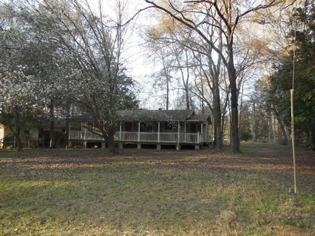 1104 Foreman Road, Doyline
