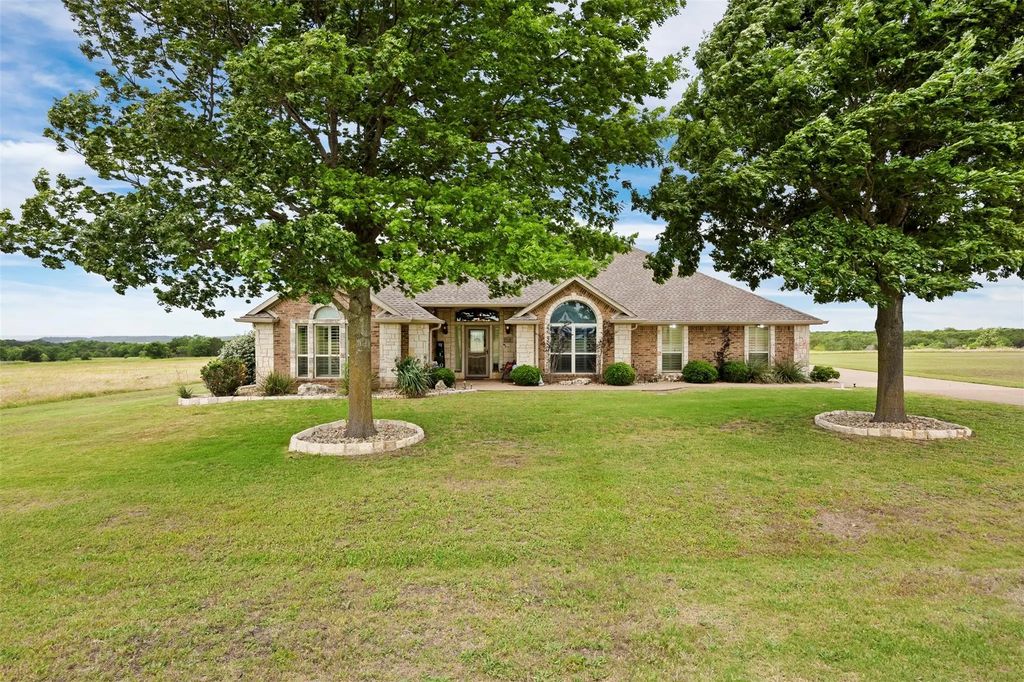 7520 Muirfield Drive, Cleburne