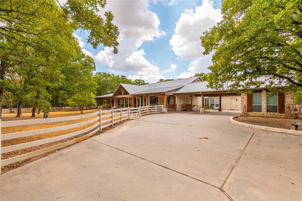 2702 Hidden Trails Road, Royse City