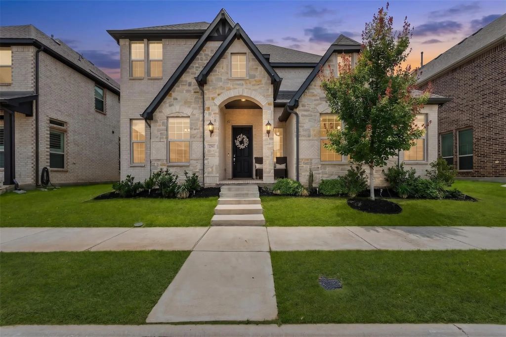 12961 Averi Lane, Farmers Branch