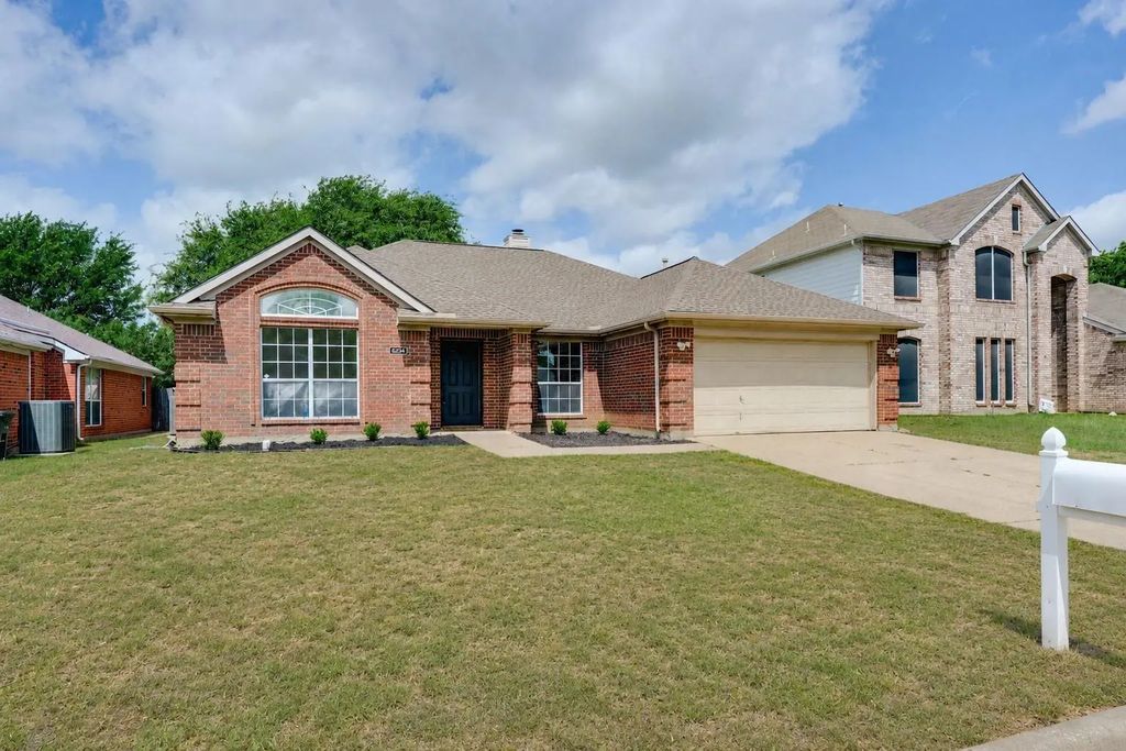 6234 St Leonard Drive, Arlington