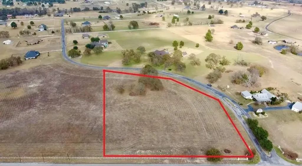 15511 Stallion Lake Boulevard, Lindale