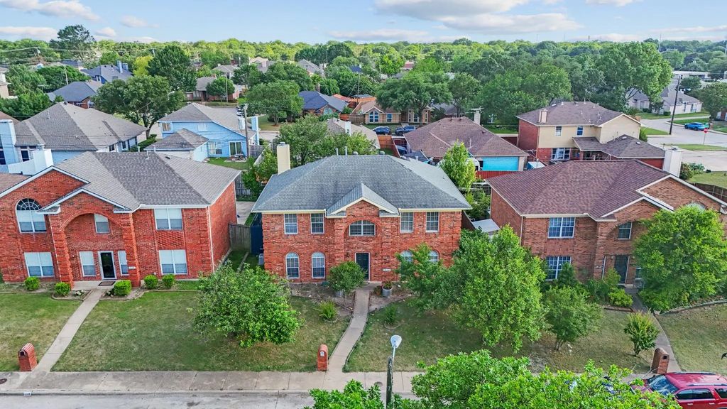 7116 Grey Dawn Lane, Dallas