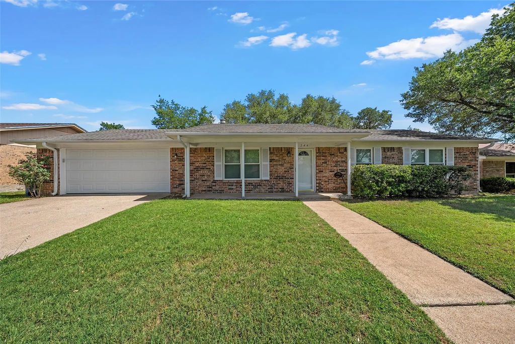 244 Alamosa Drive, Hewitt