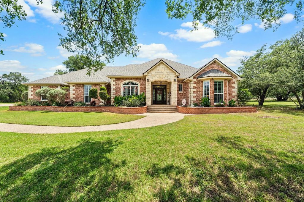 175 Winding Trail, Crawford