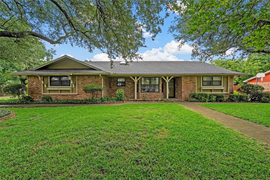 219 Opal, Hewitt