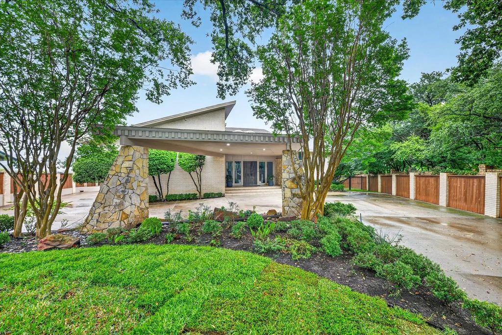 4 Lombardy Court, Benbrook