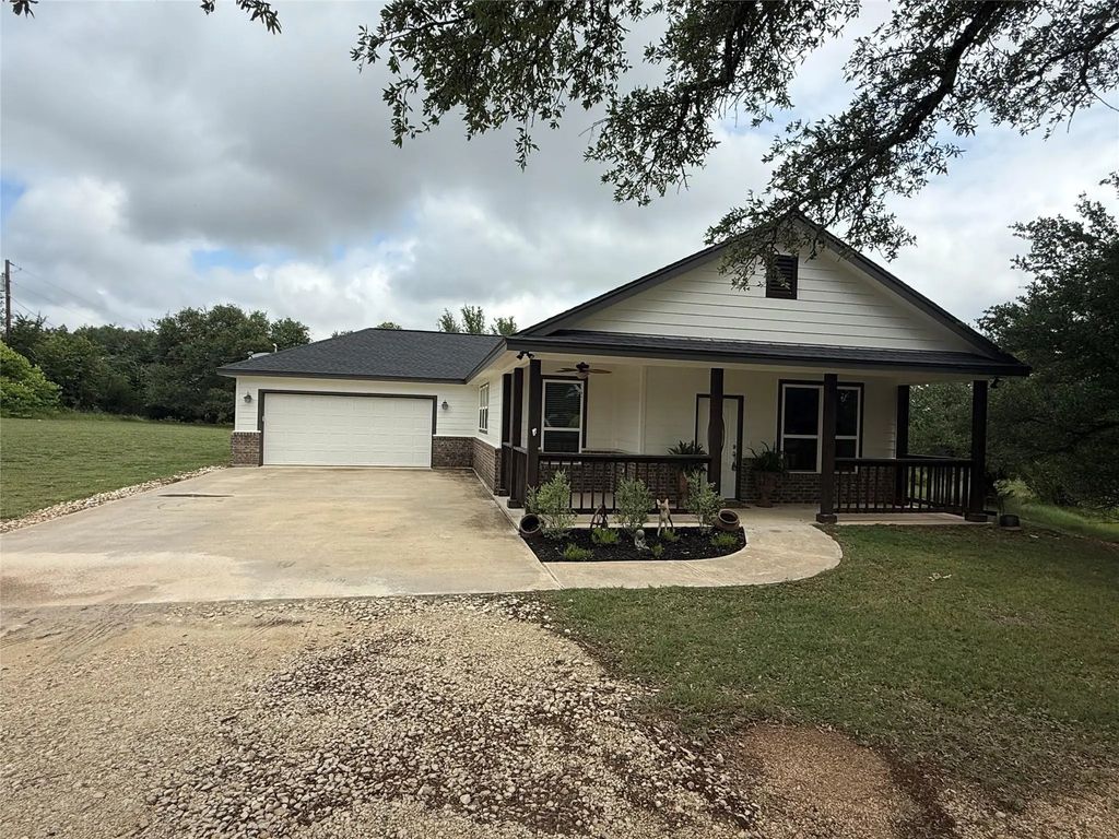 1211 W 6th Street, Lampasas