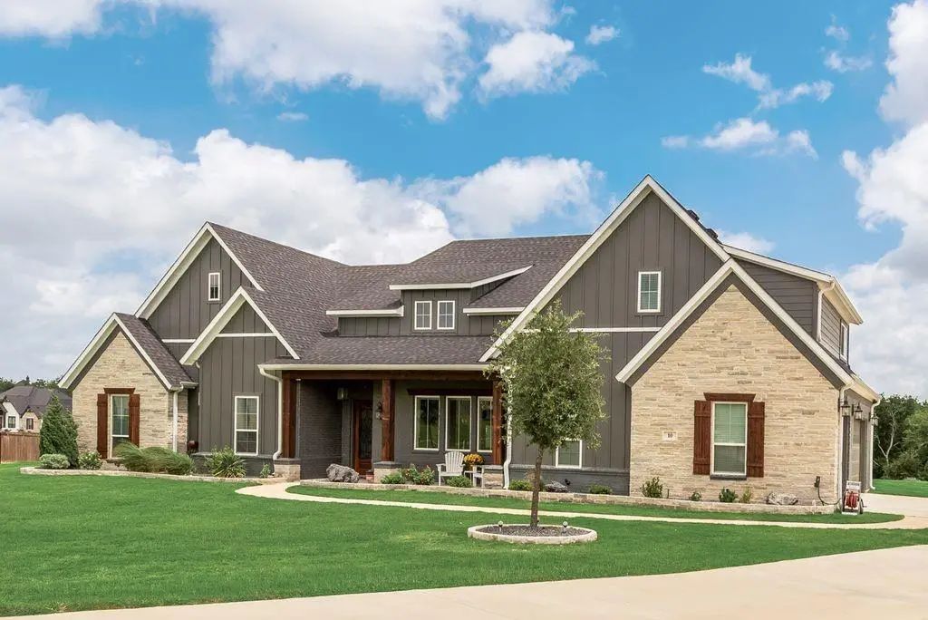 10 Tamminga Trail, Waxahachie