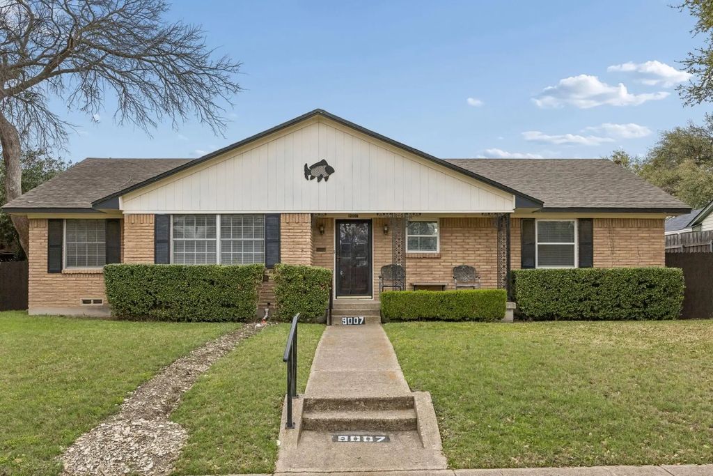 9007 Sweetwater Drive, Dallas