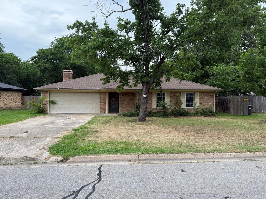 344 Wesley Drive, Corsicana