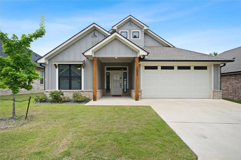 3057 Royal Garden Road, Tyler