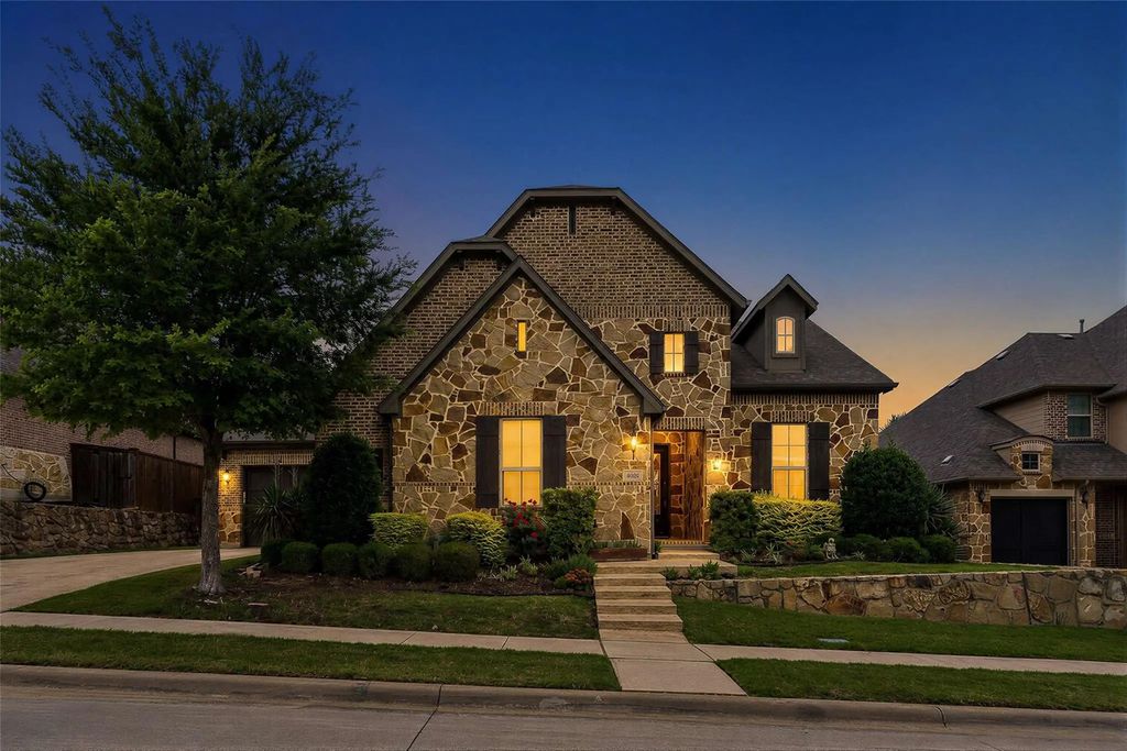 4008 Lombardy Court, Colleyville