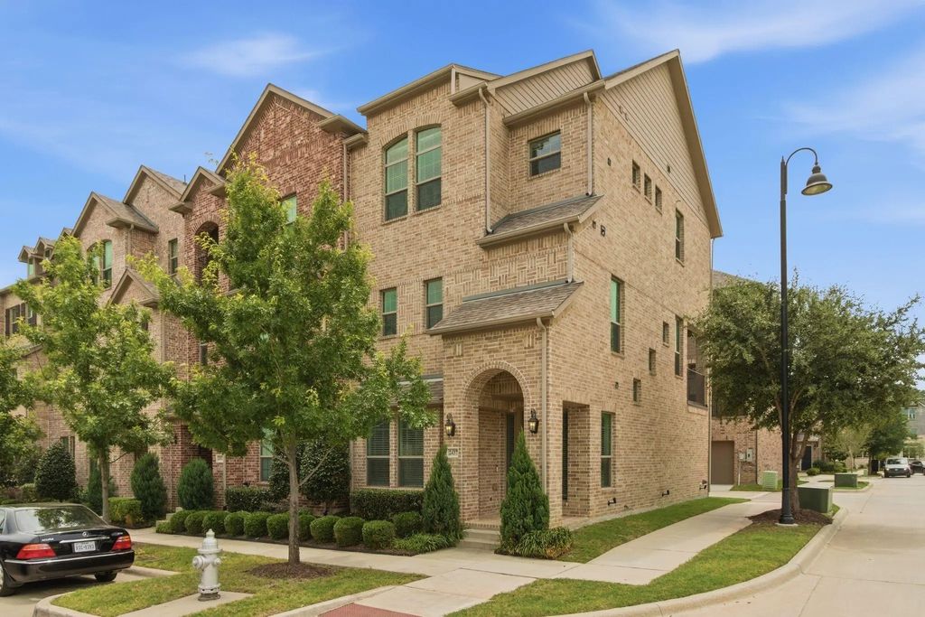 2437 Springhill Avenue, Flower Mound