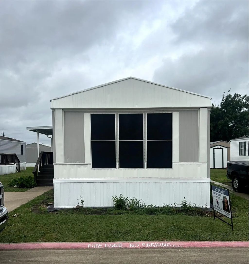 717 Byron Road, Wilmer