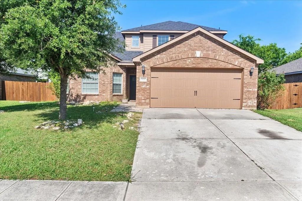 1106 Primrose Drive, Sanger