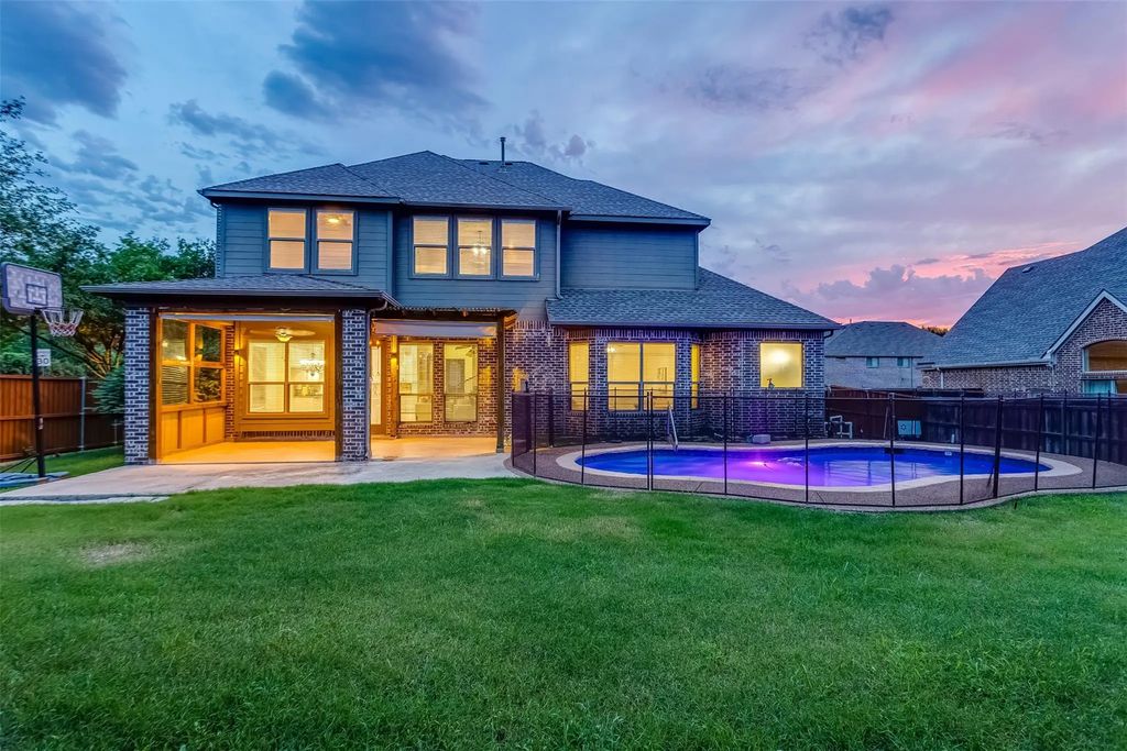 7604 Cindy Lane, Sachse